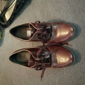 BOC women's size 9 1/2 cognac colored Zandi
